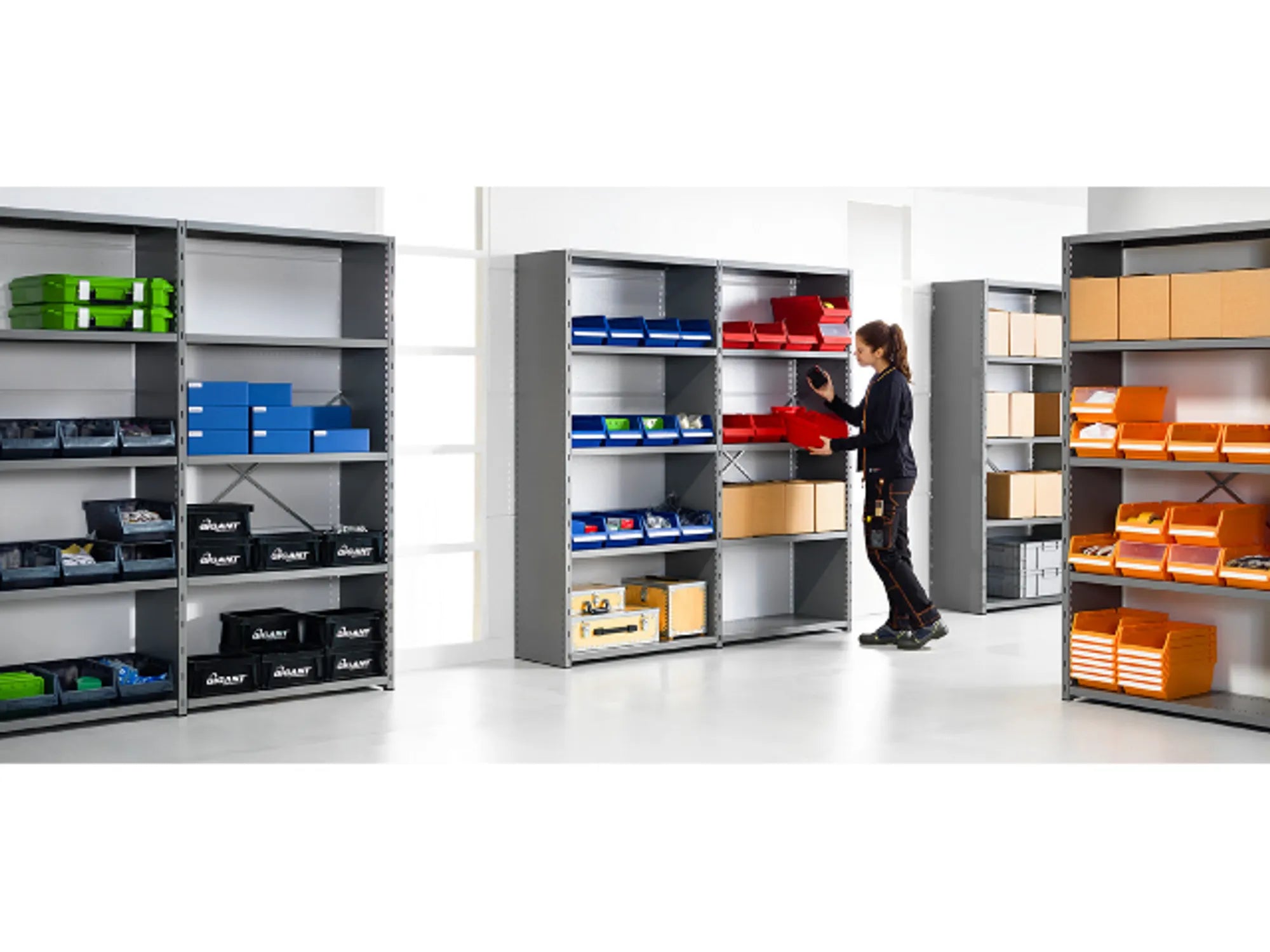 Gigant färdiga kombinationsförslag sluten hylla