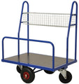 Baustoffwagen aus lackiertem KM-Blech