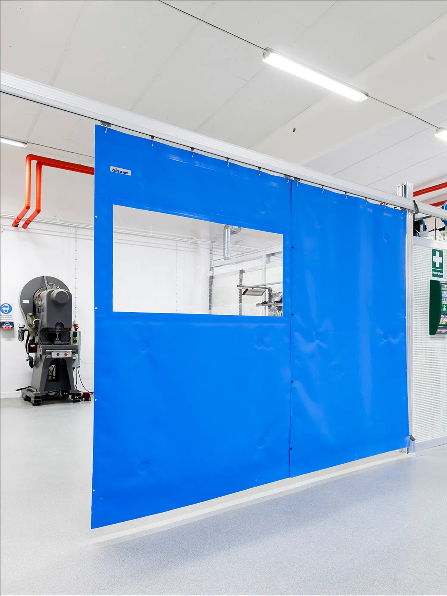 Gigant noise reducing Curtains A10