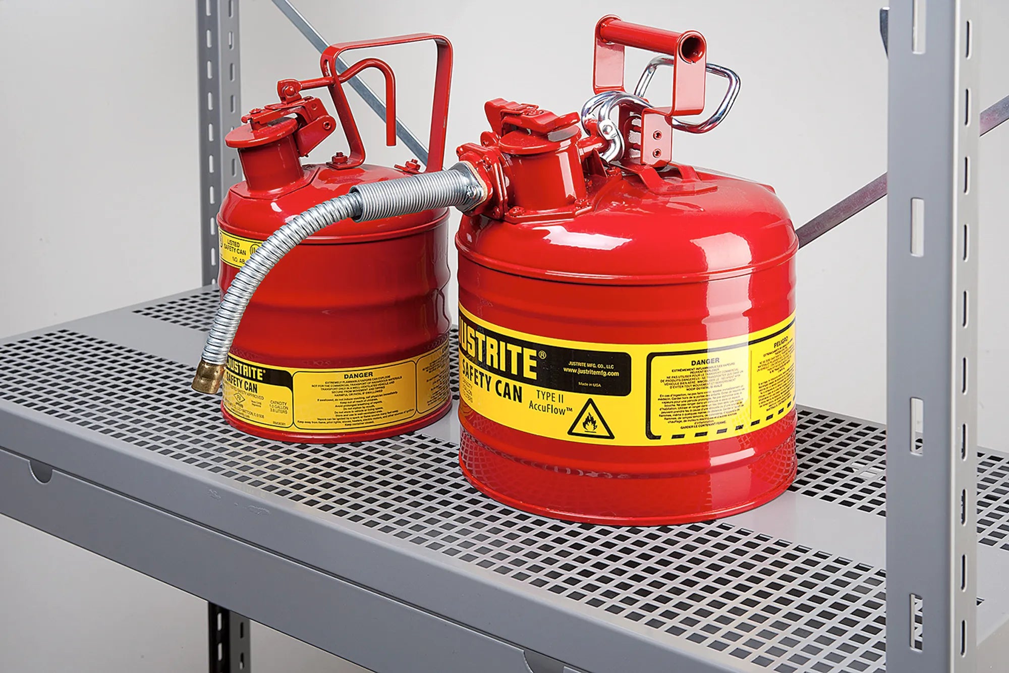 Gigant gitterhylle med brett